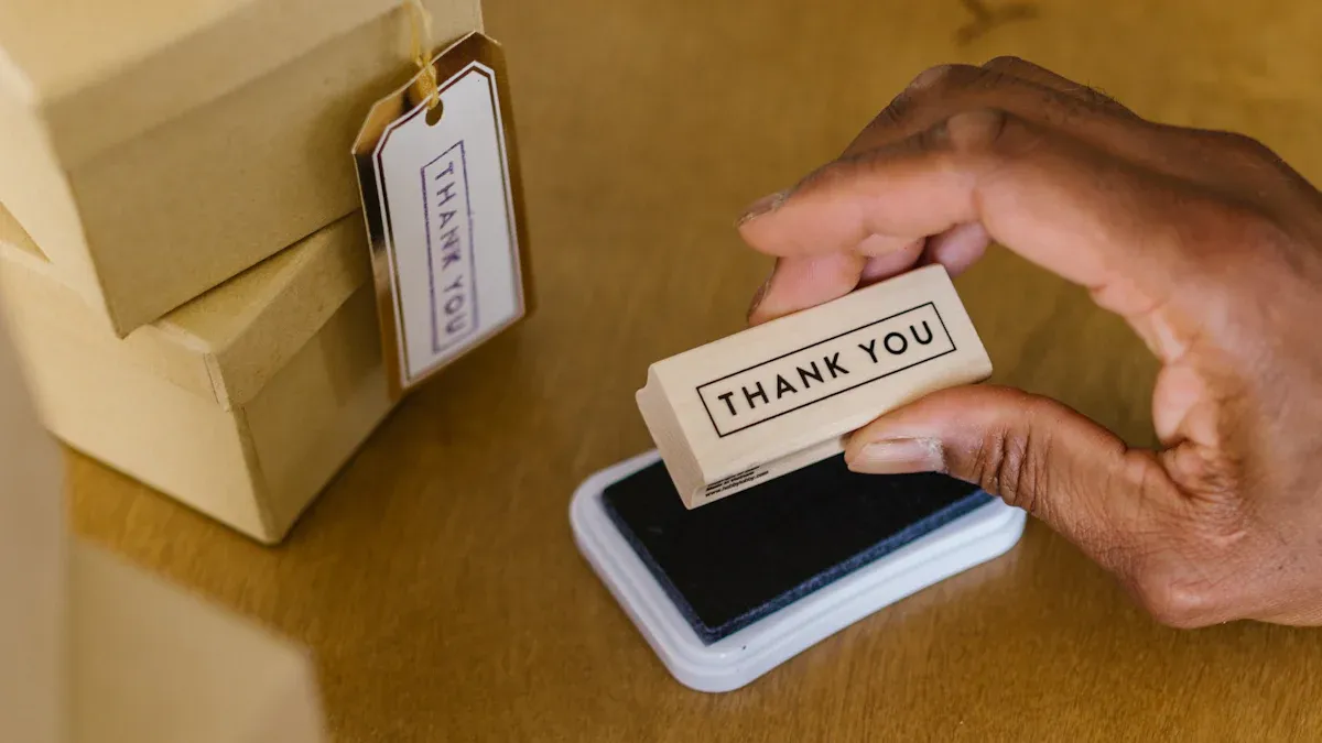 Key Benefits of Custom Cosmetic Packaging for Beauty Brands